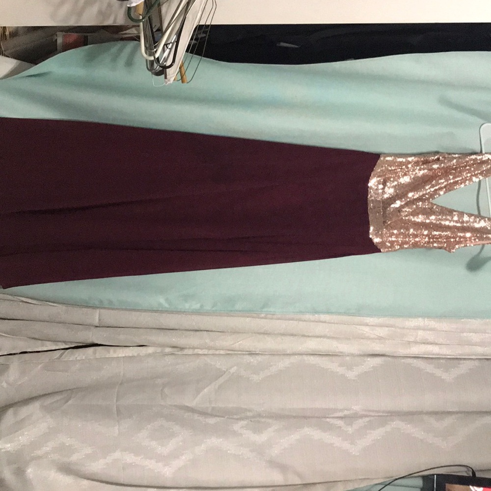 Formal/prom dress THE TOP DOES STRETCH!!